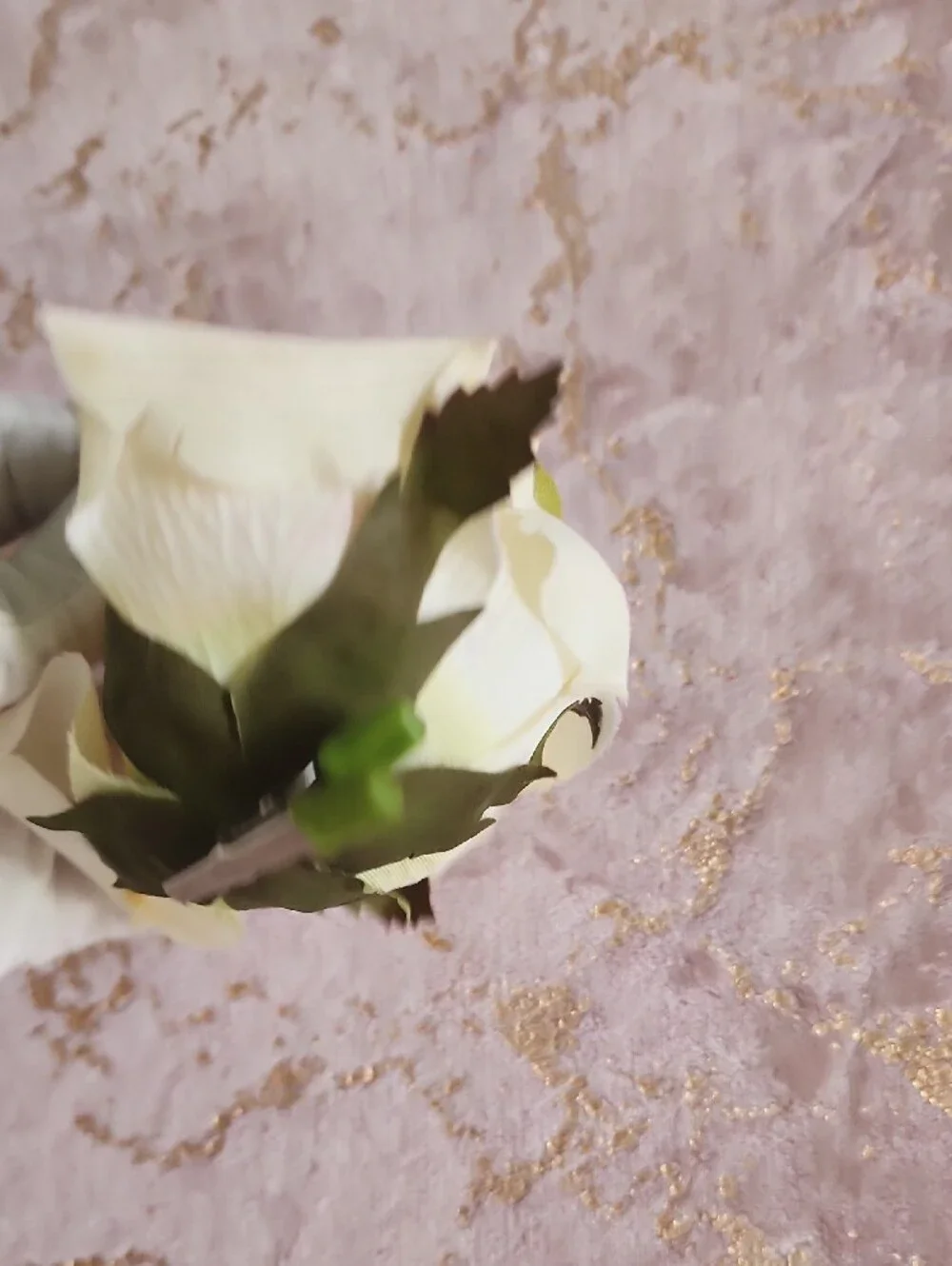 HAIR CLIP | Ivory Artificial Rose Hair Clip - Picture 5 of 15